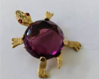 Vintage Jelly Belly Turtle brooch