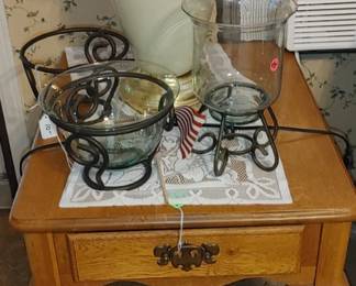 Pretty pair of Queen Anne Oak end tables