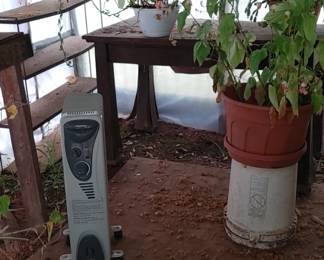 Potting tables & shelves in the green house