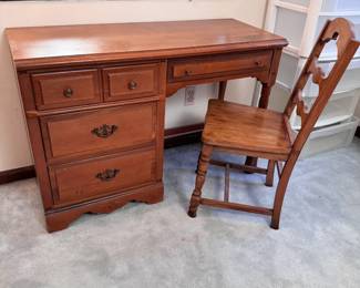 Bassett Furniture desk with chair, some scratches and wear 30"H x 44"W x 16"D (This item is upstairs) 