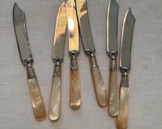 Vintage mother of pearl handled butter knives, some wear