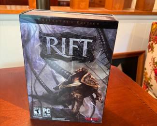 Rift PC 2011 Collector's Edition Box game