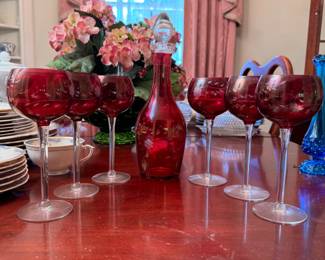 Ruby etched decanter 11"H with 6 glasses, mild wear to flashed coating