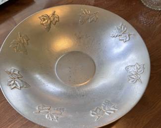 West Bend Aluminum large platter/bowl with leaf border, some wear 14"