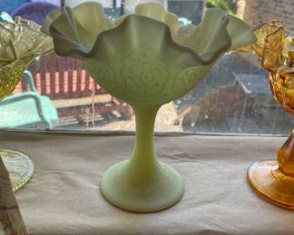 Vintage Fenton Uranium Custard Dish