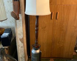 FIRE EXTINGUISHER LAMP