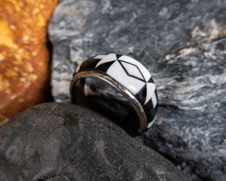 Sterling silver ring with enamel and maker's mark, "MZ". Total approx. weight is 5.47 grams and is a size 10.