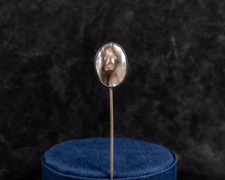 Sterling silver stick pin with blister pearl. Total approx. weight is 1.96 grams and measures 2.5'' long.