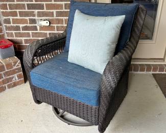 	#90	Patio chair swivel/glider rocker	 $60.00 				