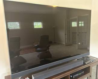 *	#59	TCL Roku 75" TV with remote #75C807	 $300.00 				