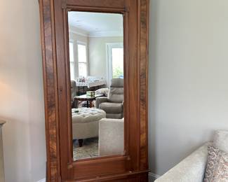 #26	Beautiful antique wardrobe 37x20x85	SOLD		