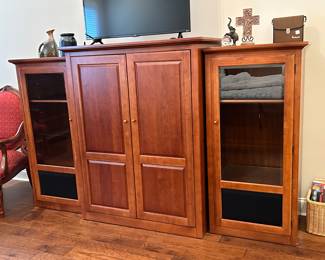 	#42	Thomasville 3 piece cabinet set 92x26x56	 $150.00 	