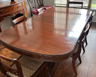 	#93	Antique dining table with 2 leaves 64-94x44x30	  6 chairs $100.00 			
