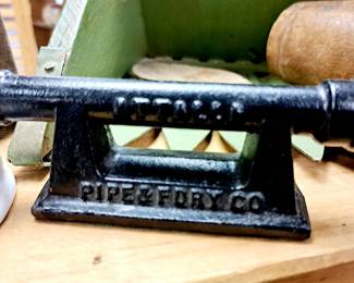 Vintage "Attalla Pipe and Fdry. Co." paperweight 