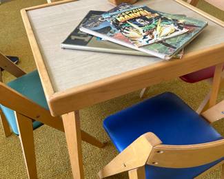 Childrens play table...the chairs fold