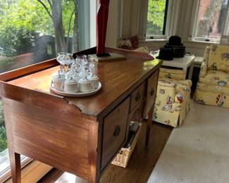 Hepplewhite Sideboard