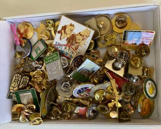 Lot 4361 Vintage Souvenir Pin Collection