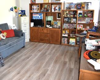 Begin Middle Bedroom Close Up Photos