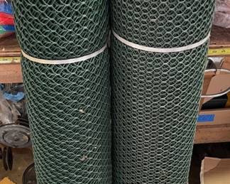 (2) 4ft. Width Green Fencing Rolls (50-100ft. Length) * New Thistle Finch Feeder
