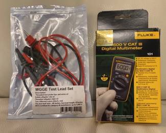 FLUKE 101 * 600V CAT III Digital Multimeter * WGGE Test Lead Set *new!