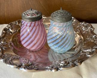 2 Gorgeous Glass Salt & Pepper Shakers With Pretty 7” Silverplate Dish