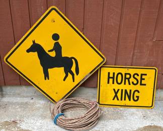 Let People Know Your Farm Has Horses! * Signs * 100’ Lunge Line?
