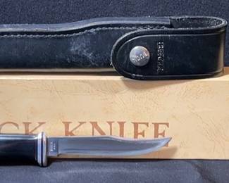 Buck Fixed Blade with Leather Sheath * 102 * Box
