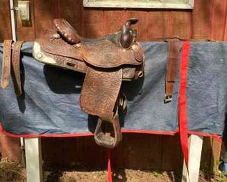15-1/2” Western Saddle * Circle Y Brand Sweethome TX * Assorted Tack * Denim Light Horse Blanket
