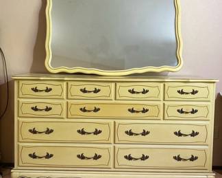 Hampshire House Dresser And Mirror * French Provincial
