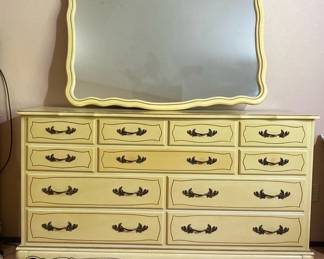 Hampshire House Dresser And Mirror * French Provincial