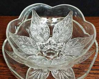 2 Footed Glass Bowls With Pebbled Leaf Patterns

