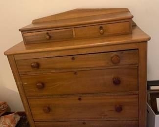 Vintage wooden chest of drawers. 6 drawers. 50.5 x 42 x 19.5