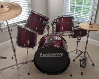 Ludwig drum set with Zildjian cymbals