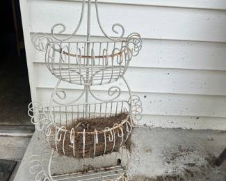 Iron plant hanging basket 