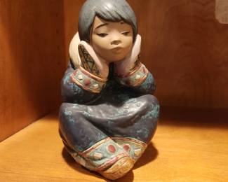 Lladro - No longer in circulation - 'Pensive Eskimo Girl'