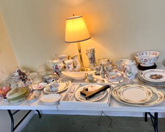 Many porcelain and ceramic pieces