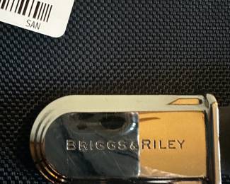 Super expensive suitcases at a great price