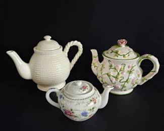  Teapot Collectors!  Assortment of Pretty Porcelain Pots  
