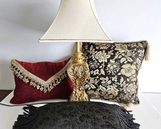 Lot of Three Decorative Throw Pillows and Gold Tone Table Lamp