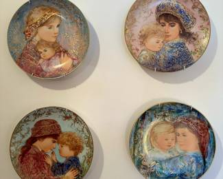EDNA HIBEL Mother's Day Collector Plates