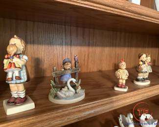 HUMMEL Figurines