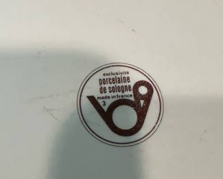 PORCELAINE DE SOLOGNE Covered Casserole Dish