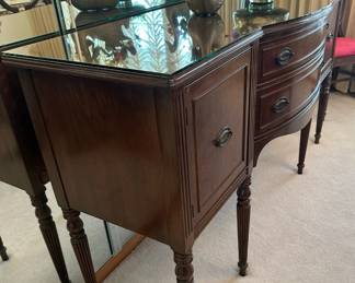 Mahogany DUNCAN PHYFE Style Dining Room Furniture Set