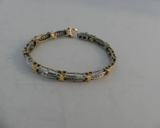 Vintage 10k Gold & Diamond 6½" Tennis Bracelet - TW 13.8g