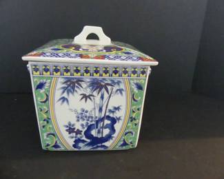 Vintage Chinese Square Porcelain Canister/Jar - 5½" Cube (Not Including Handles & Lid)