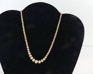 Vintage Coro 14" Genuine Cultured Pearl Open Box Clasp Necklace