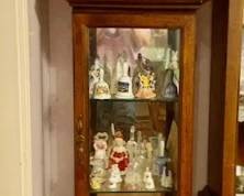 Pulaski Furniture Clock with Curio -Model 1057 S/N 73 (1978)