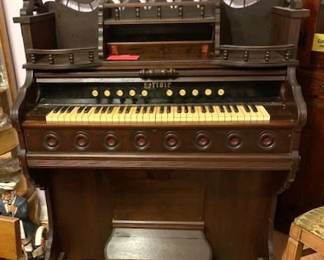 Antique Oriole Pump Organ - ca. 1890's