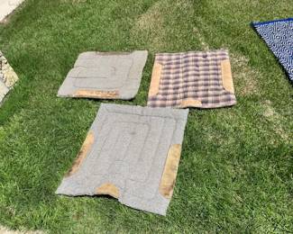 Horse pads  