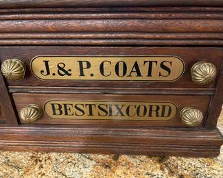 A close look at the drawers and handles